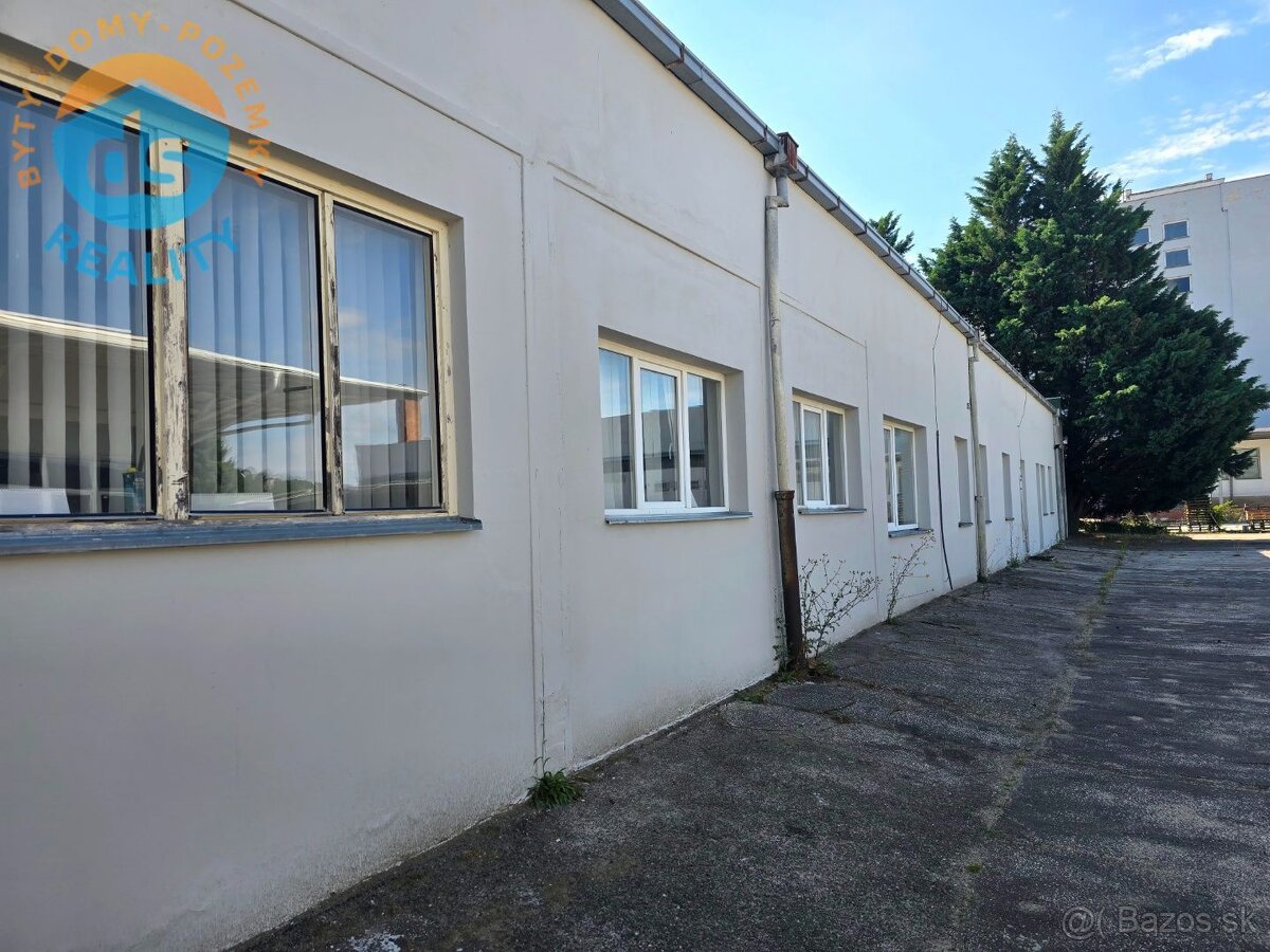 Na predaj priemyselný objekt, administratíva, garáže, sklady - 12