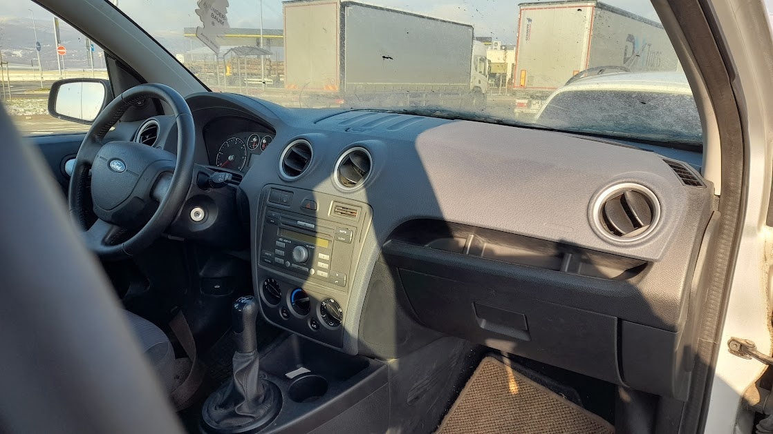 Ford fusion - 1,4 TDCI Rok 2008 - 12