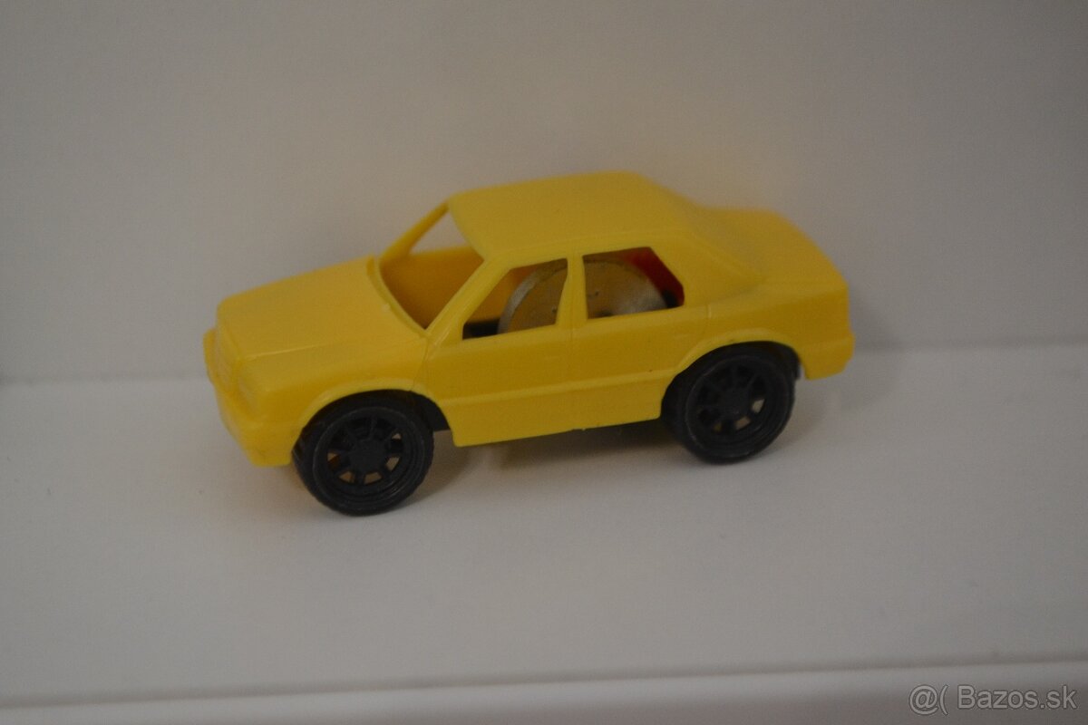 KINDER autíčka, - 12