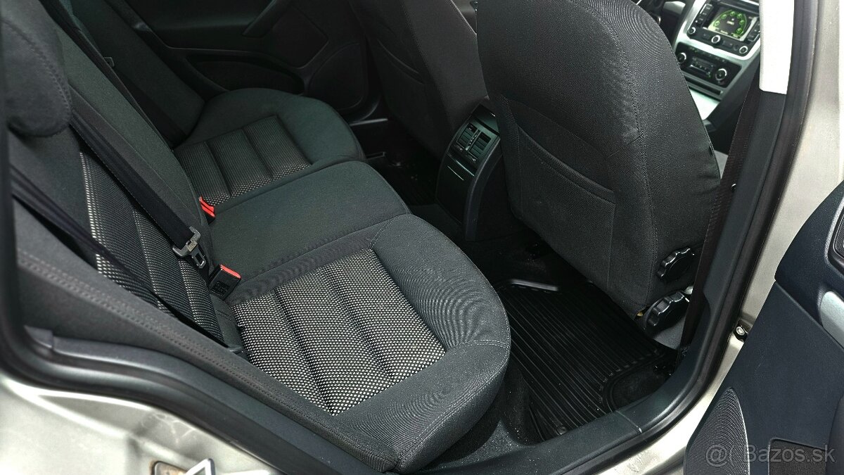 ŠKODA OCTAVIA 2.0TDI SCOUT 4X4 - 12