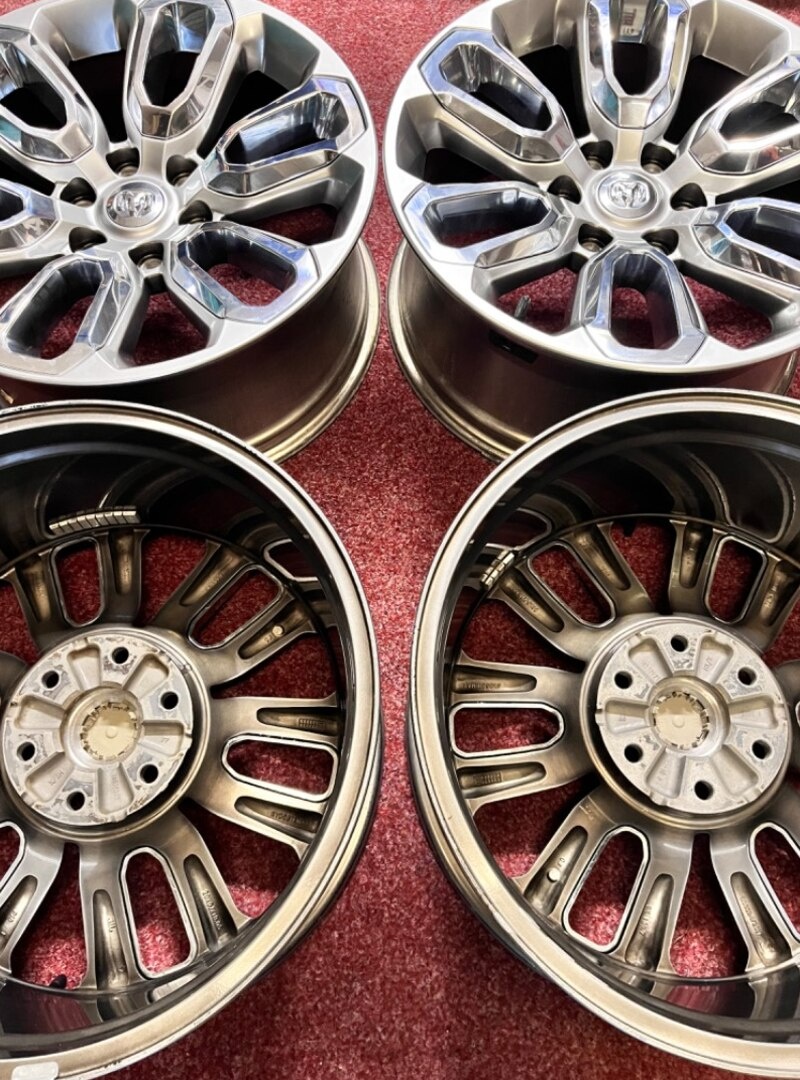 6x139.7 R20 Originál Dodge RAM 5.Generace - TOP STAV - 12