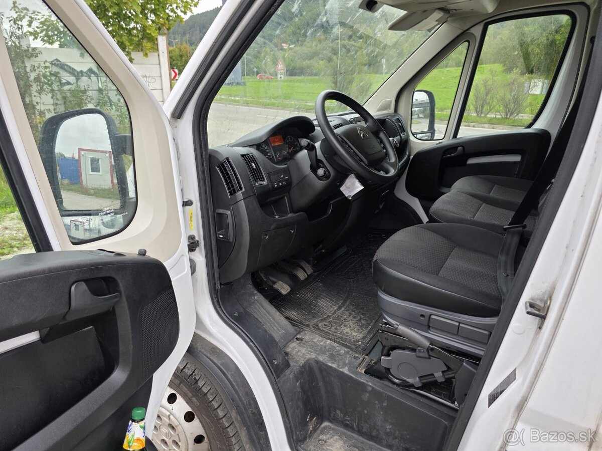 Citroën Jumper 2.2 BlueHDi 121 kW L4H3 - 12