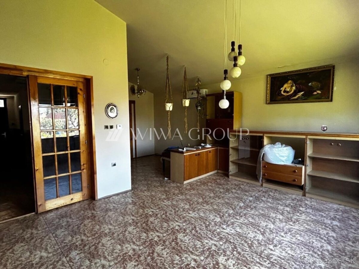 Poschodový rodinný dom na predaj - Nesvady - 12