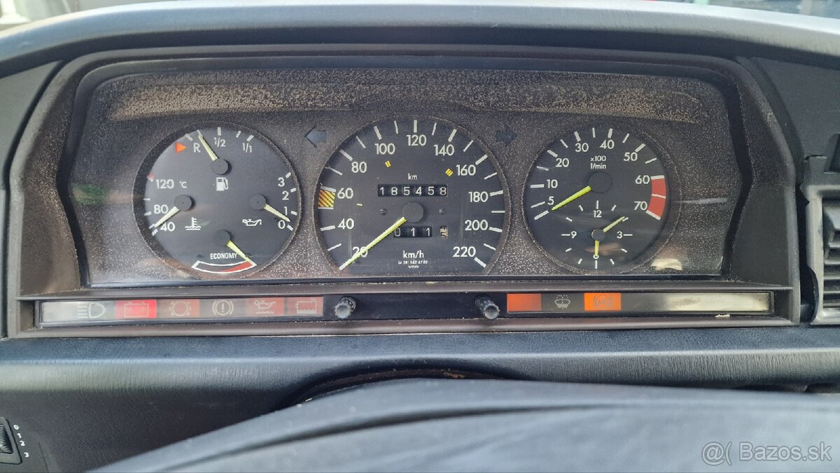 Mercedes Benz W 201 190 E - 12