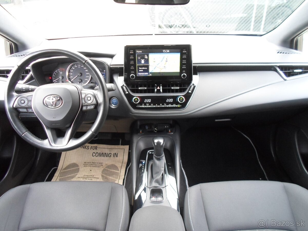 Toyota Corolla Combi 1.8 Hybrid e-CVT automat,kamera,navi,te - 12
