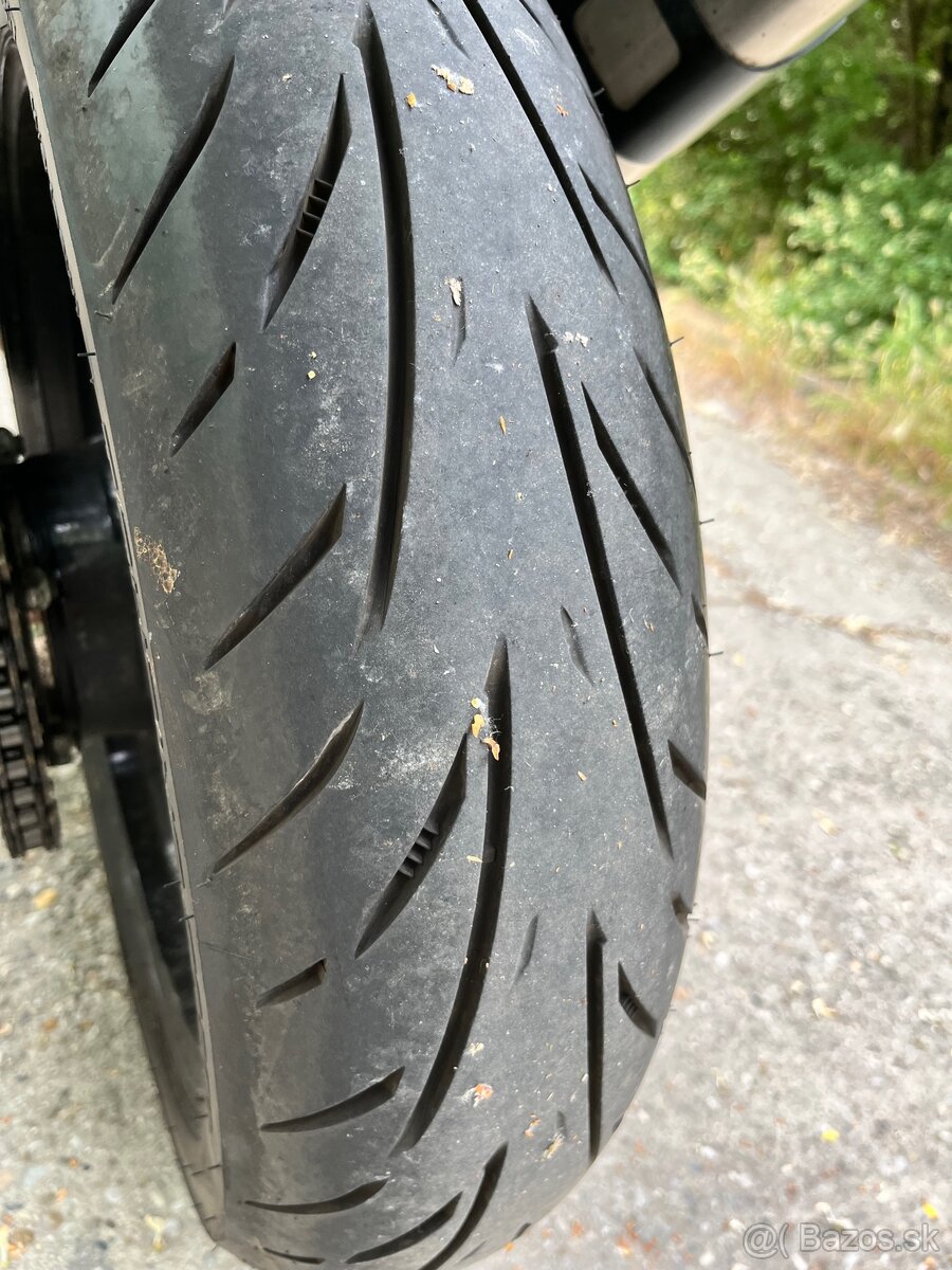 KTM 1050 Adventure - 12