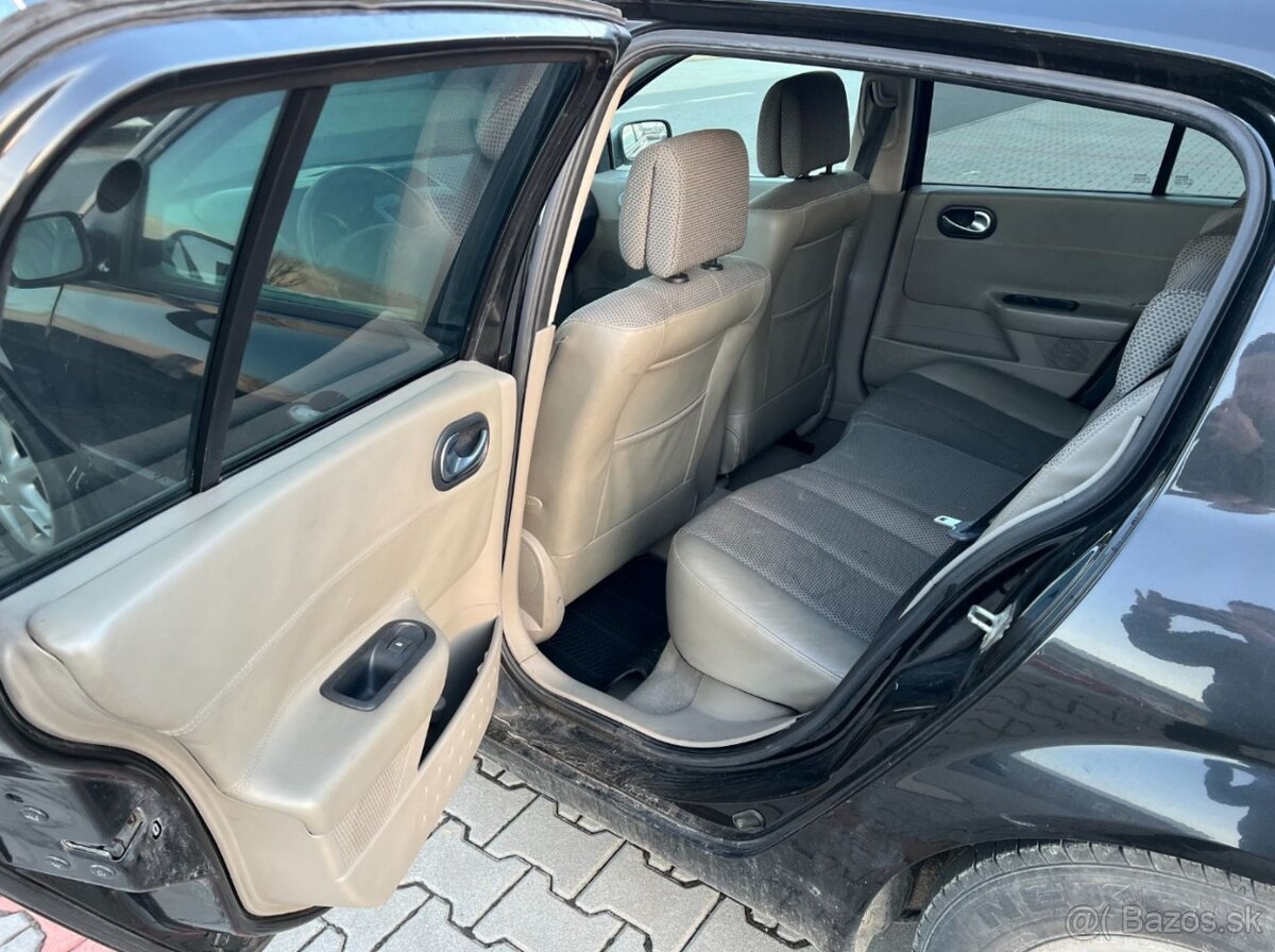 Renault Megane 1.6i 16V 83kw STK 3/2027 - 12