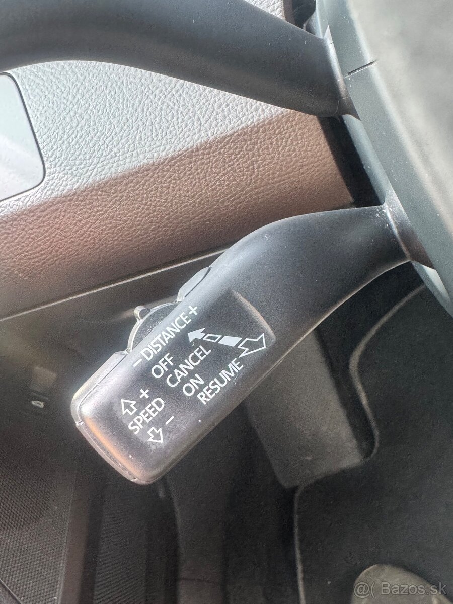 Volkswagen Passat b7 2.0tdi 130kw Bohatá výbava - 12