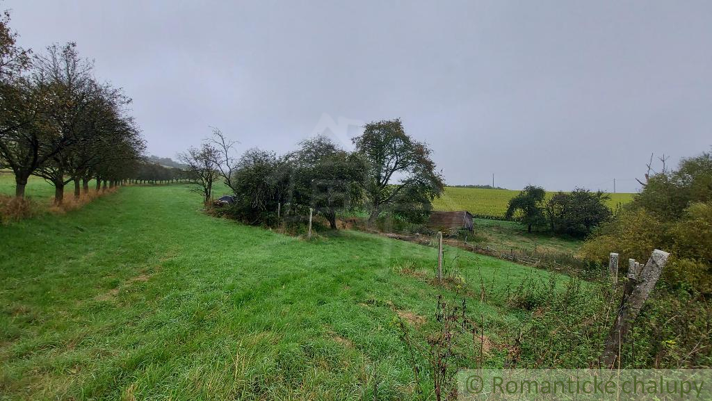 Chalupa na 4 ha pozemku, vhodná na hospodárenie, okr. Myja - 12