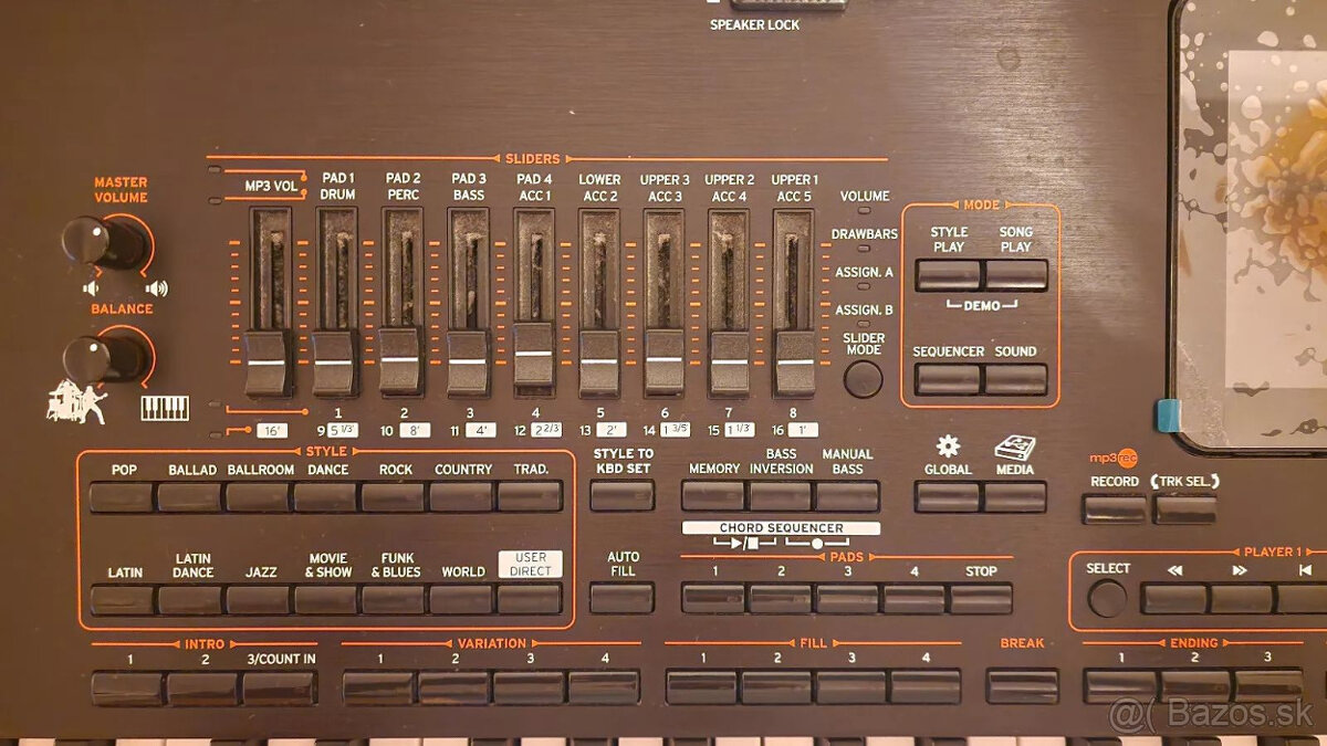 Korg PA4x 76 s reproduktorovým systémom - 12