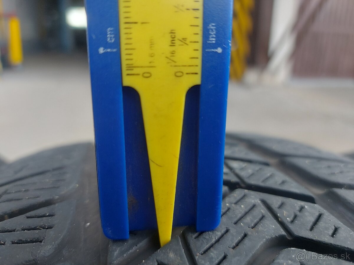 215/65R17 PIRELLI zimne pneumatiky SUV - 12