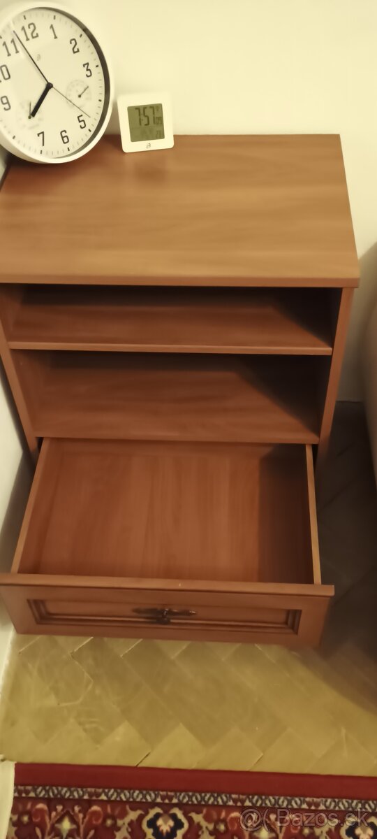 Skrinka pod televizor - 12