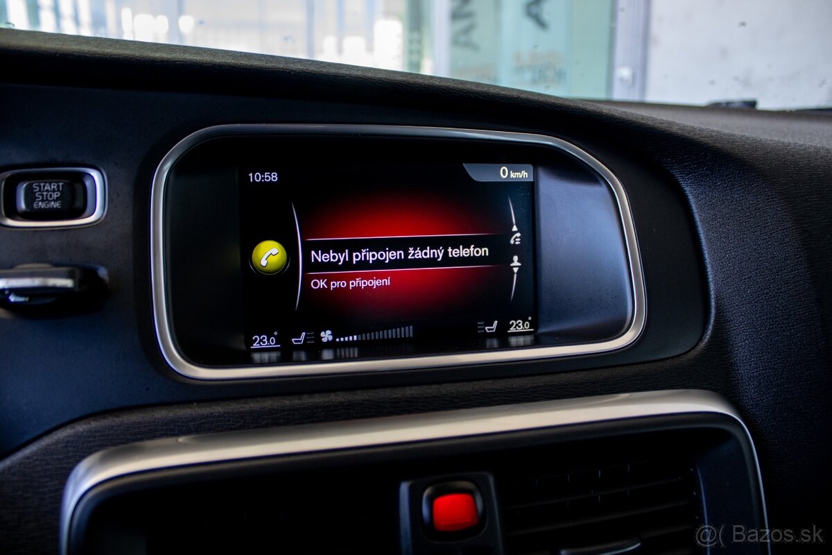 Volvo V40 D4 2.0L Drive-E Momentum - 12