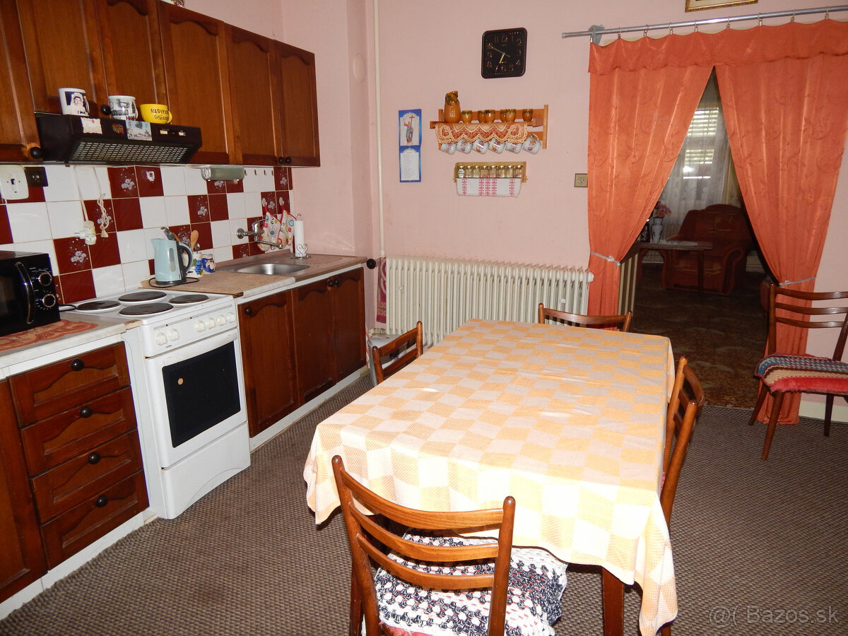 Na predaj 4 izbový dom vhodný aj ako chalupa v Malých Kosihá - 12