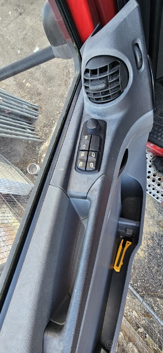 Mercedes-Benz 1823L Axor 2006 - 12