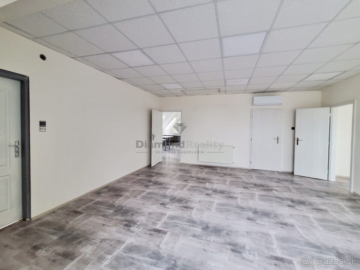 LUX Kancelárie oproti HORNBACHU - 12