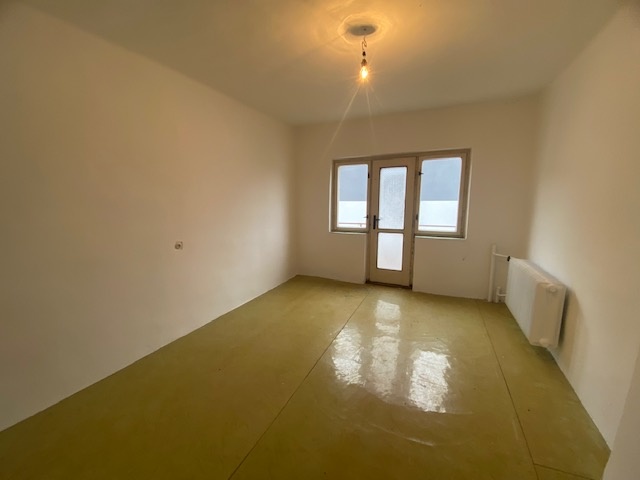 Dom v tichom prostedí pod horou Predaj-Výmena-Nájom - 12