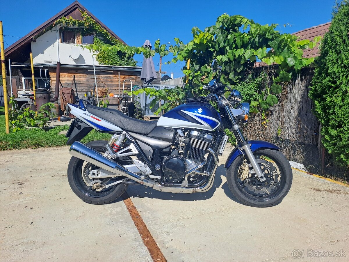 Suzuki gsx 1400 r.v.2004 - 12