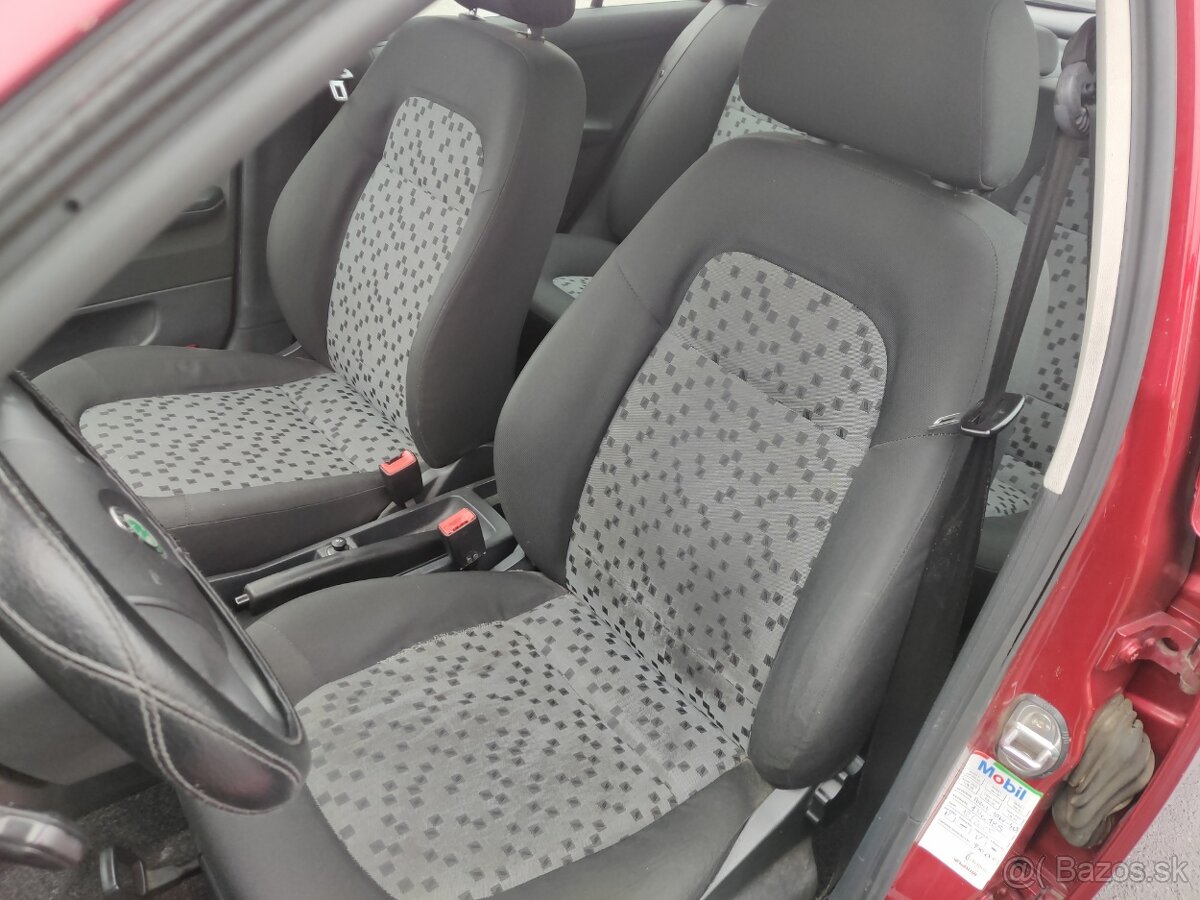 Škoda Fábia - 12