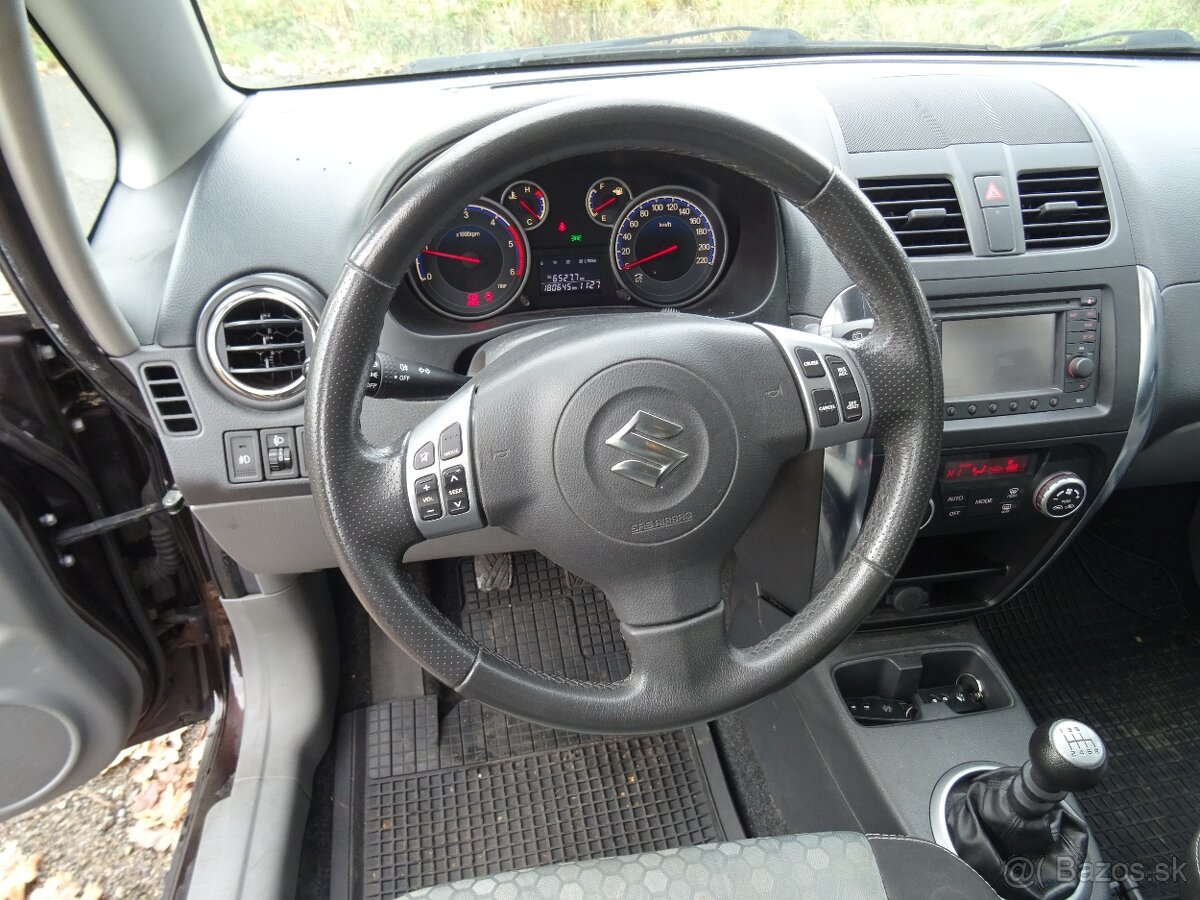Suzuki SX4 2,0 DDiS 4x4 99kW 2x alu kola,tažné,pěkná výb. - 12