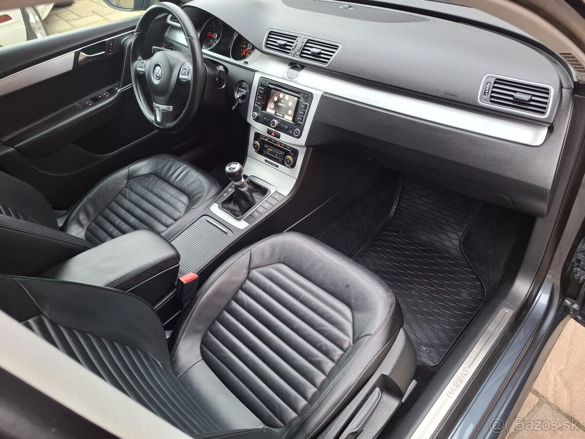 Passat 2.0 TDI Highline - 12