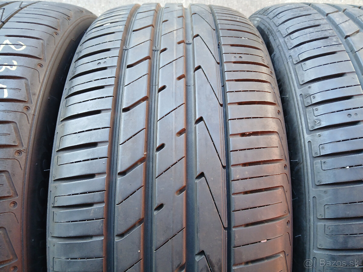 235/50 R19 -letné Hankook - 12