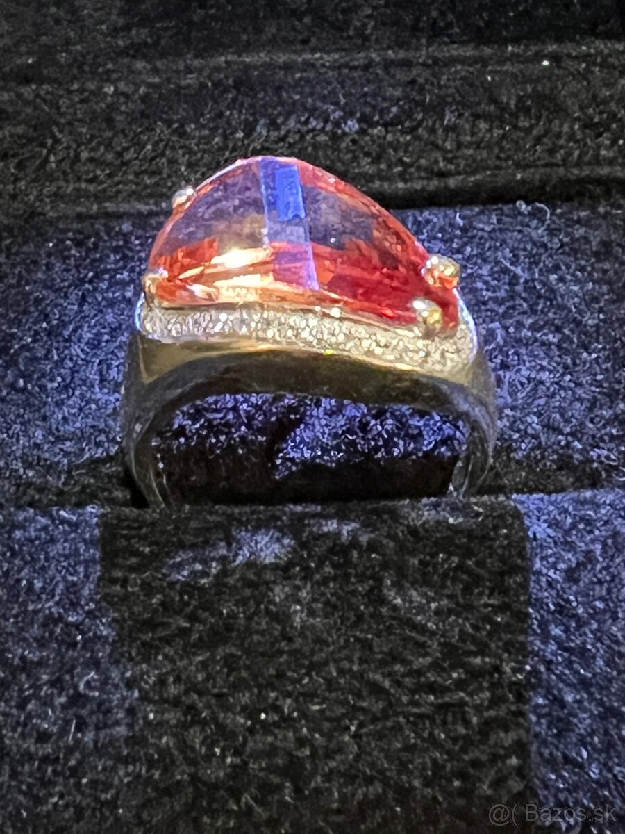 Zlatý dámsky prsteň a prstene - 12