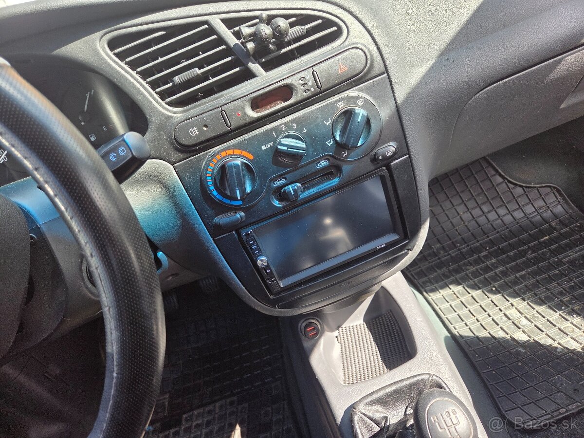 Daewoo Lanos 1.5 – poctivých 65 000 km - 12