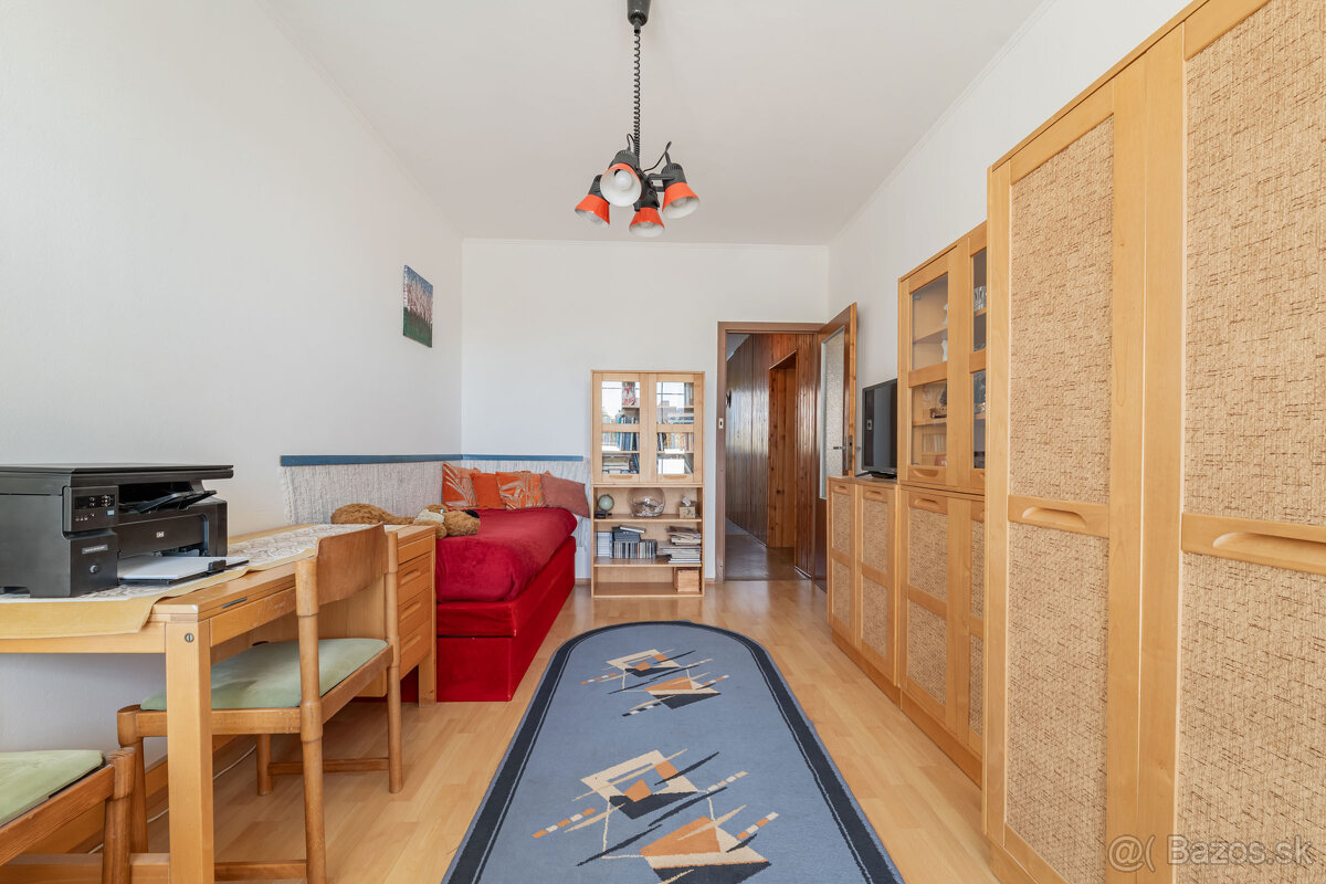 REZERVOVANÝ | 3 izbový byt s loggiou | Moldava and Bodvou - 12