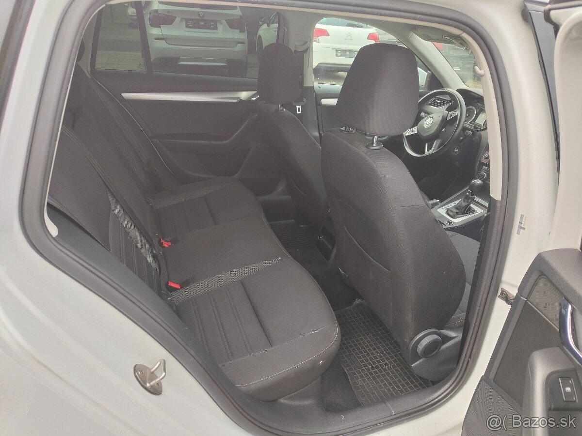 Škoda Octavia Combi 2.0 TDI Drive DSG - 12