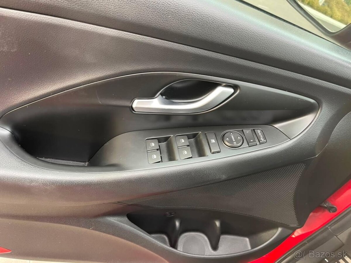 Hyundai i30 N-LINE - 12