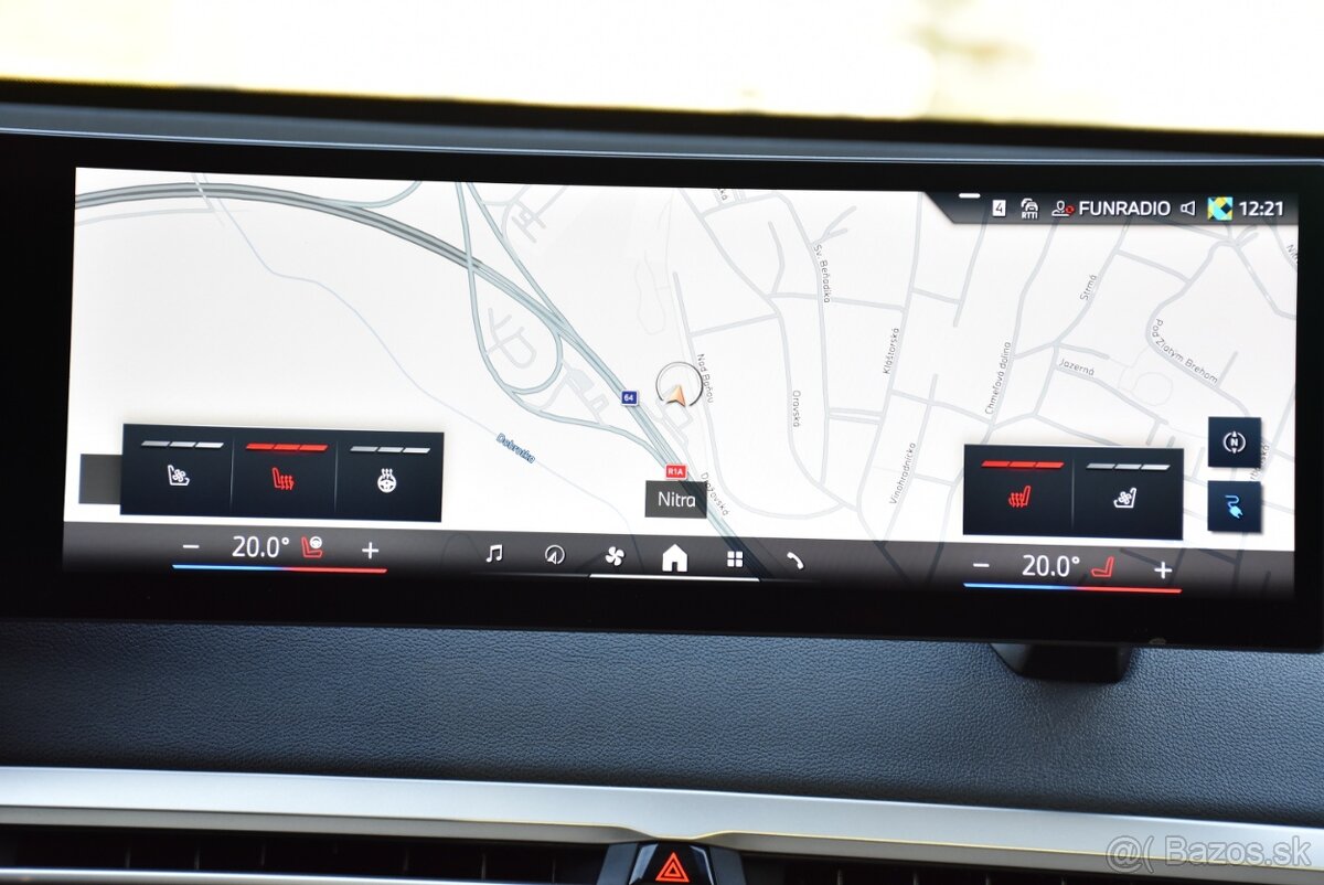 BMW iX xDrive40 PANORAMA ZÁRUKA SR DPH 2023 SOH - 98,5 % - 12