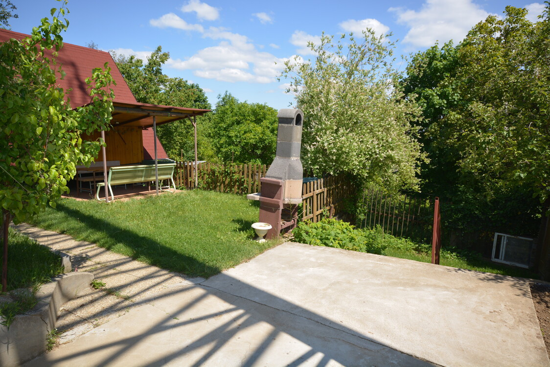 Výrazná zľava - Rekreačná chata na Baňa Bankov – príroda a v - 12