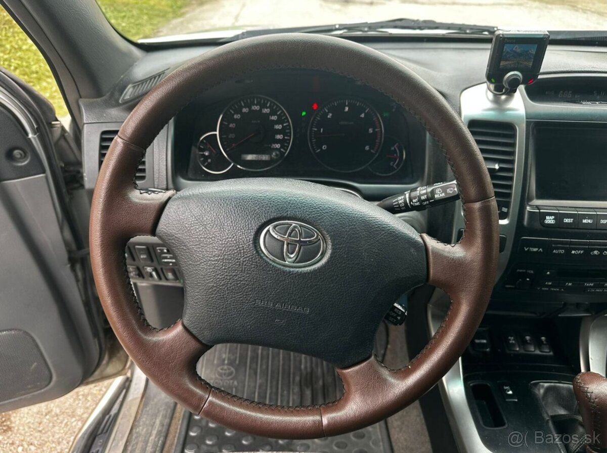 Toyota Land Cruiser 3.0 D-4D - 12
