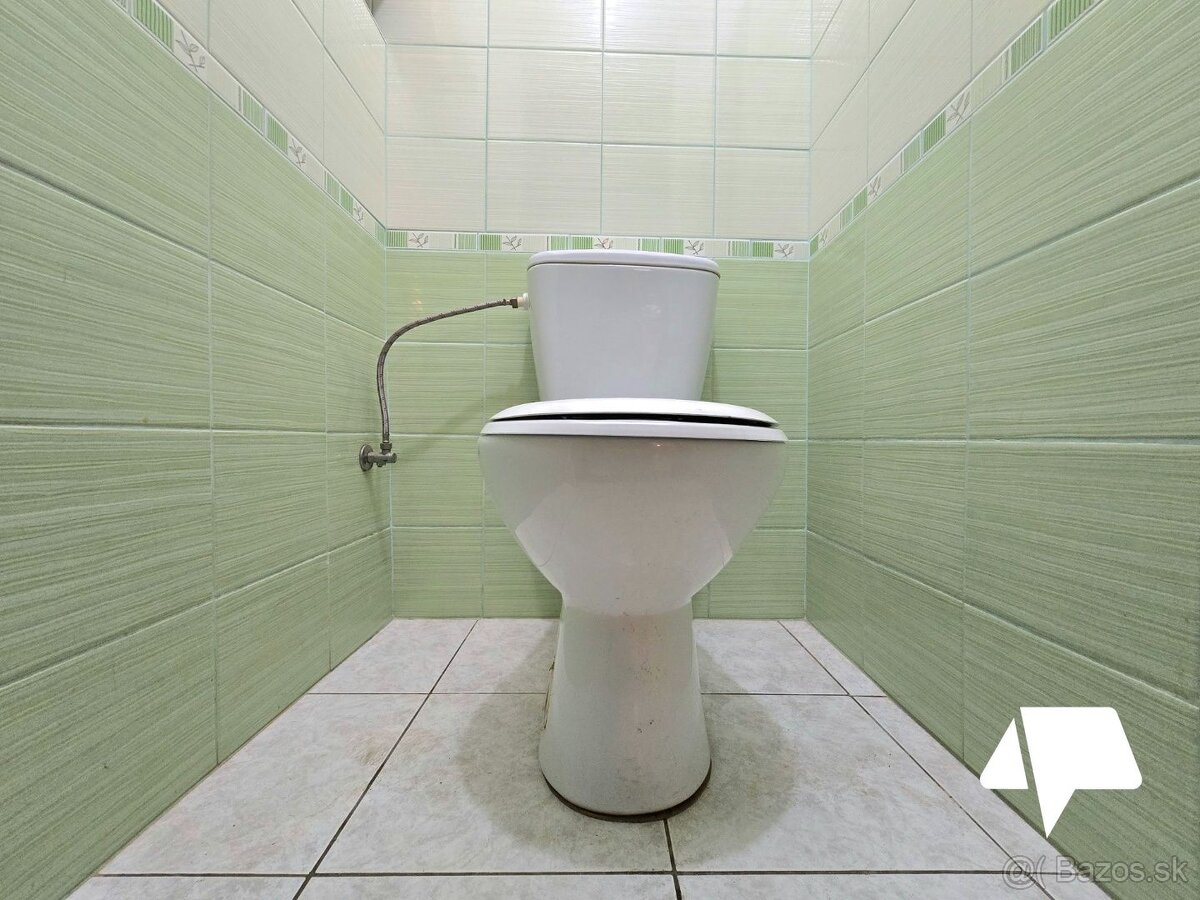 REZERVOVANÝ- 5-izbový rodinný dom Šurianky s veľkým pozemko - 12