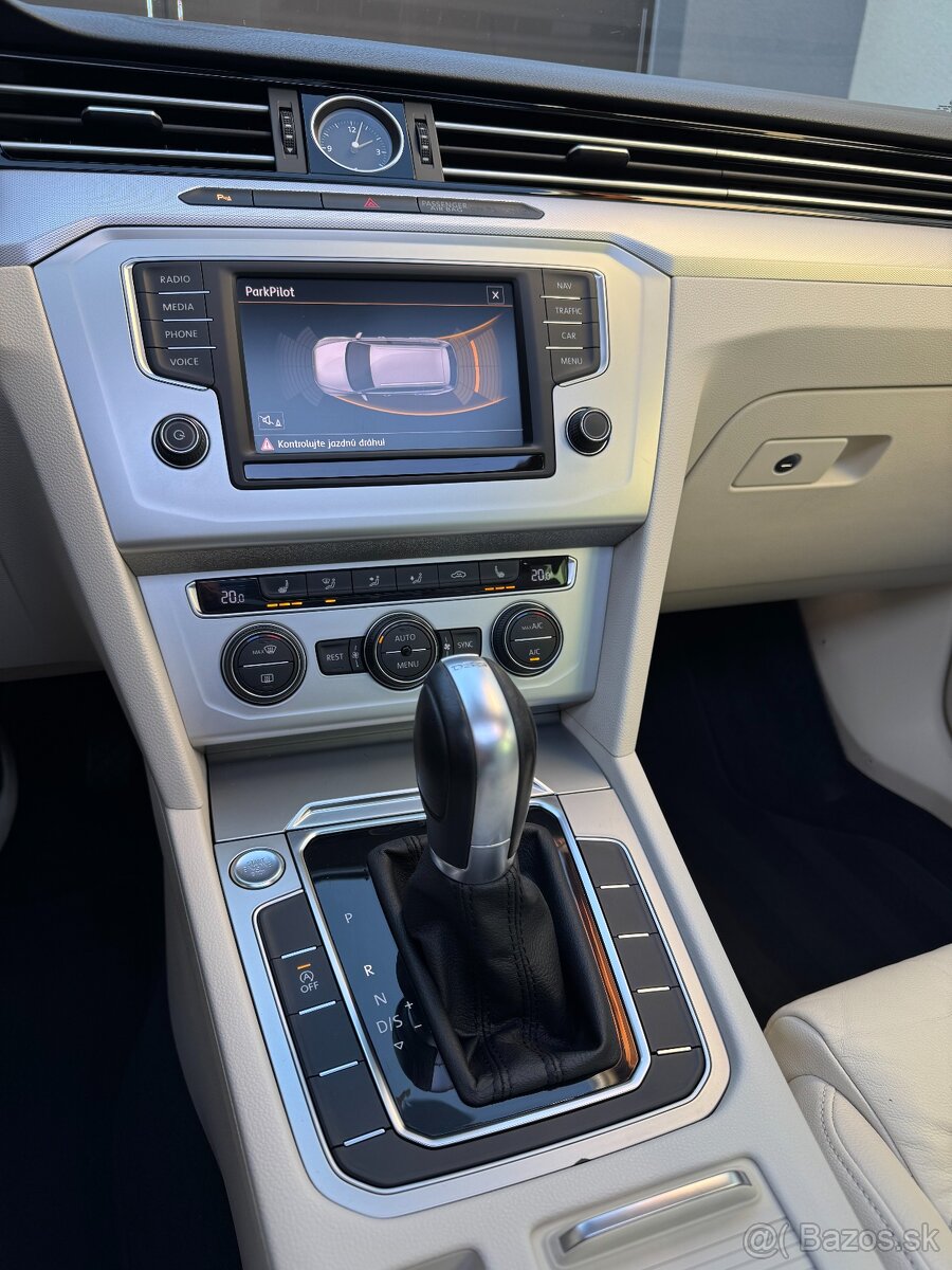 VOLKSWAGEN PASSAT VARIANT, 2,0 TDI, AUTOMAT - DSG, 10/2015 - 12