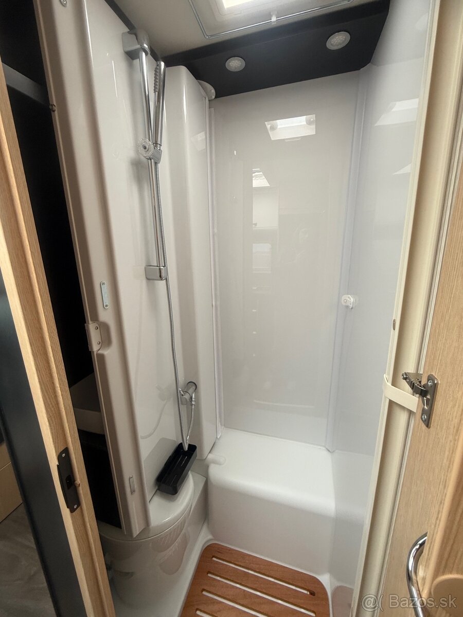 Sunlight polointegrované T 67 Adventure - 12