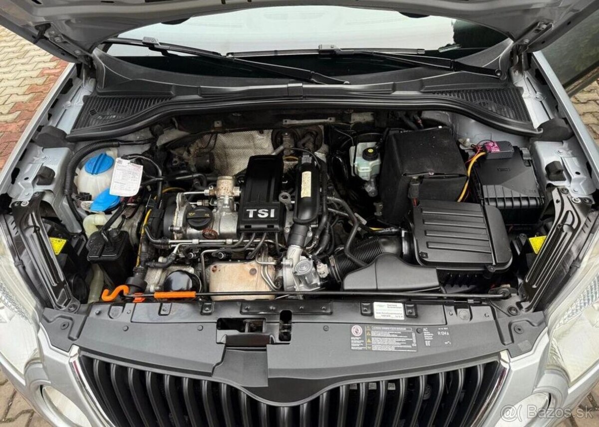 Škoda Yeti 1,2TSi prav.servis vyhř sedade benzín manuál - 12