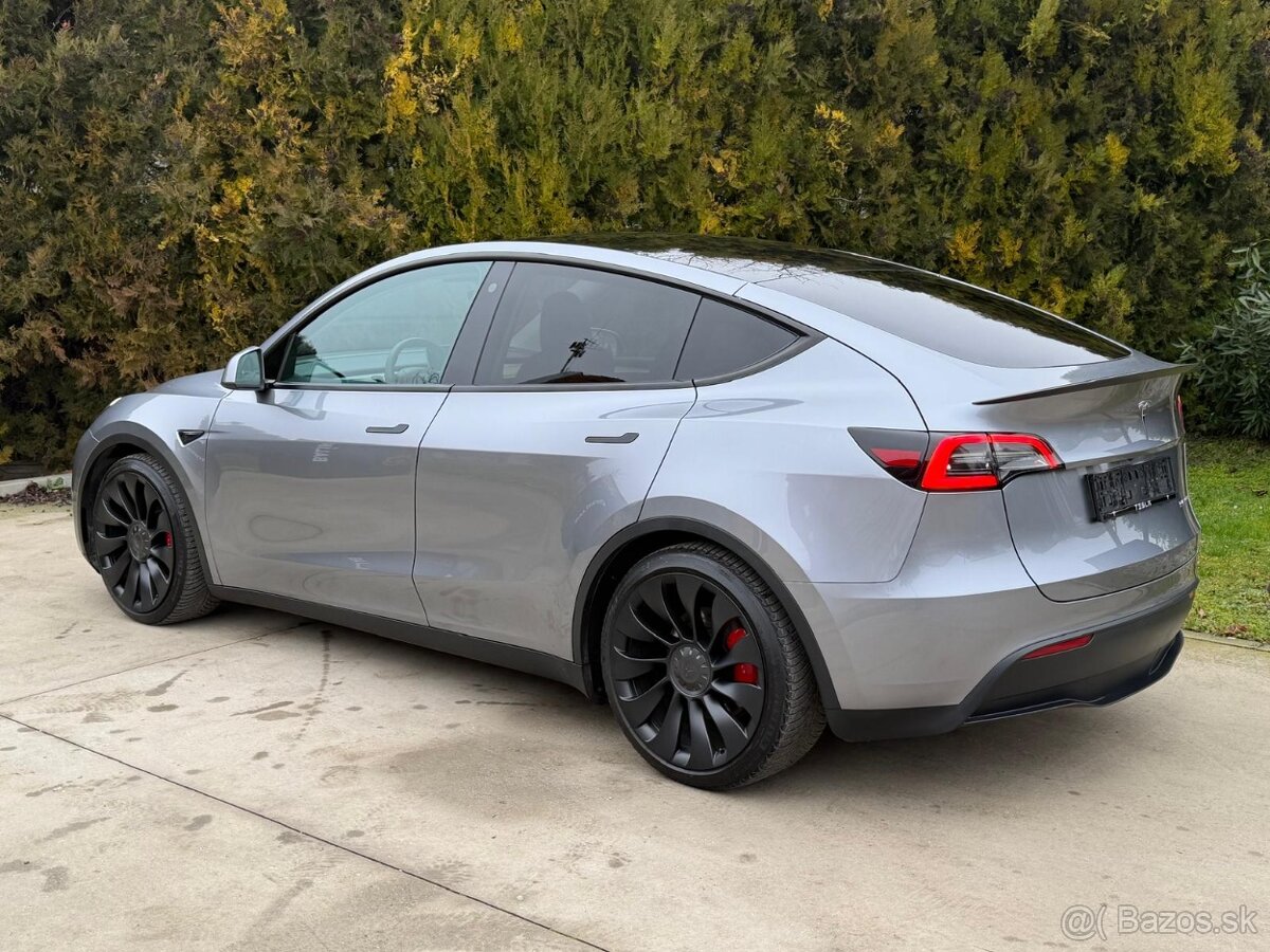 TESLA MODEL Y Performance 393KW 2023/08 - ODPOCET DPH - 12