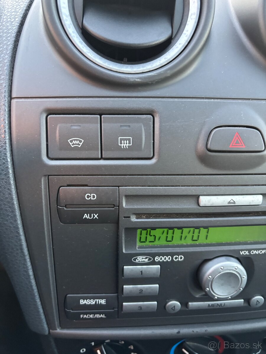 Ford fiesta 1.4 59kw klima - 12