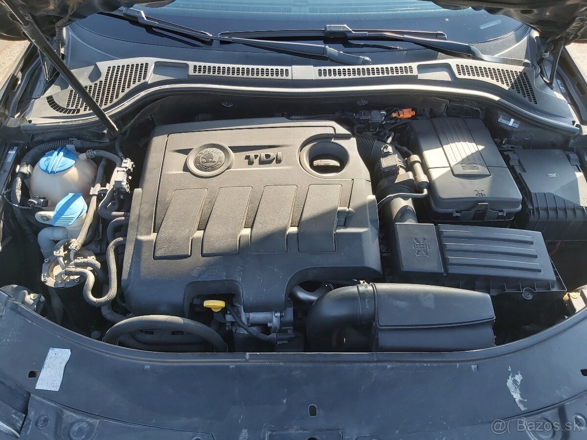 Škoda Superb 1.6 TDI CR DPF Elegance - 12