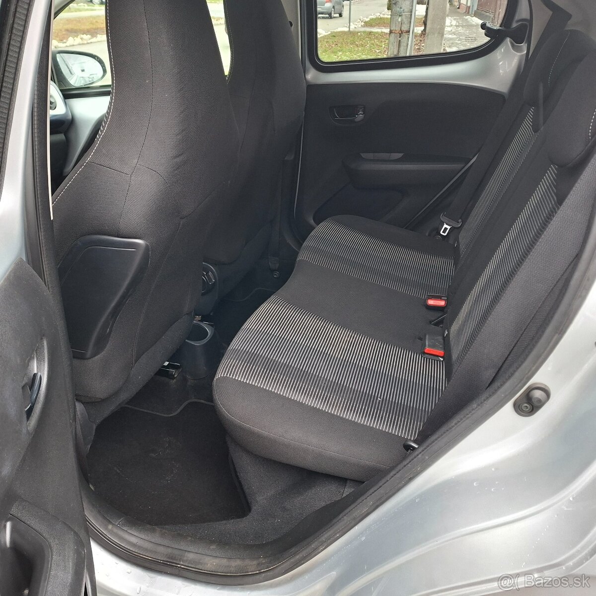 Peugeot 108 1,2 PureTech Allure TOP - 12