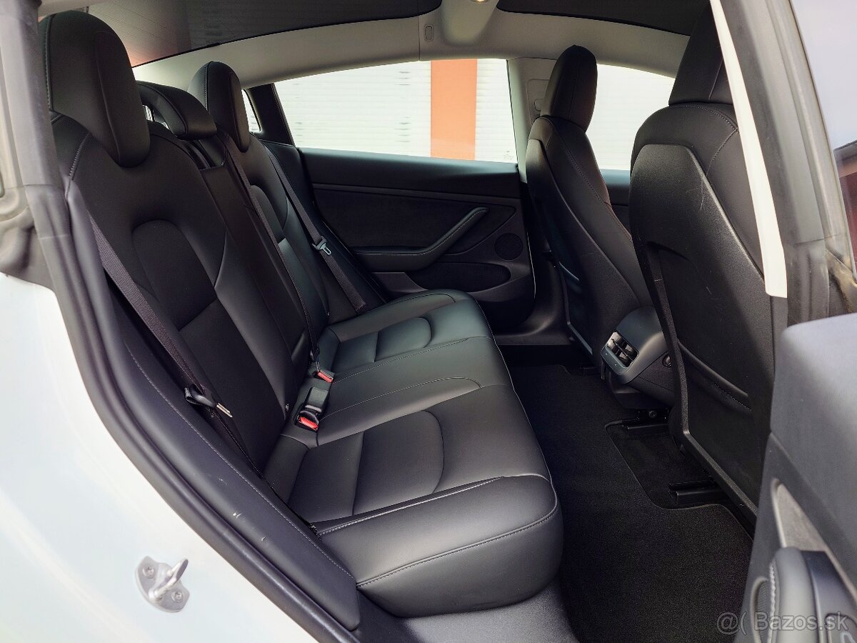 Tesla Model 3 2021 Performance 377 kW - 12