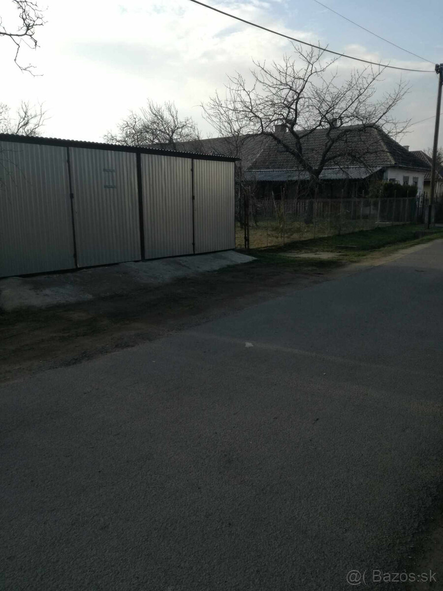 Ponúkame na predaj sedliacky dom - v obci Pácin - 12