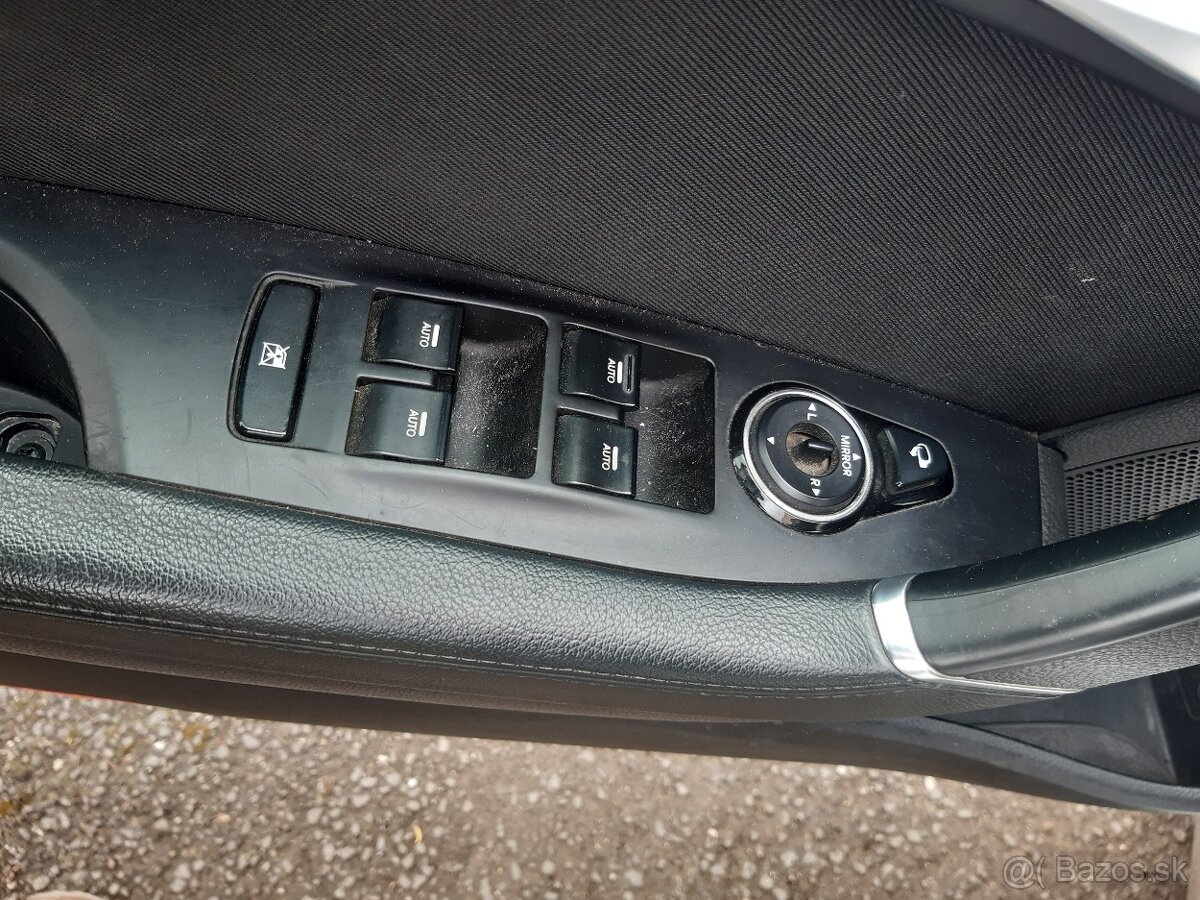 Hyundai i40 cw 1,7CRDI 100kw -nová cena - 12