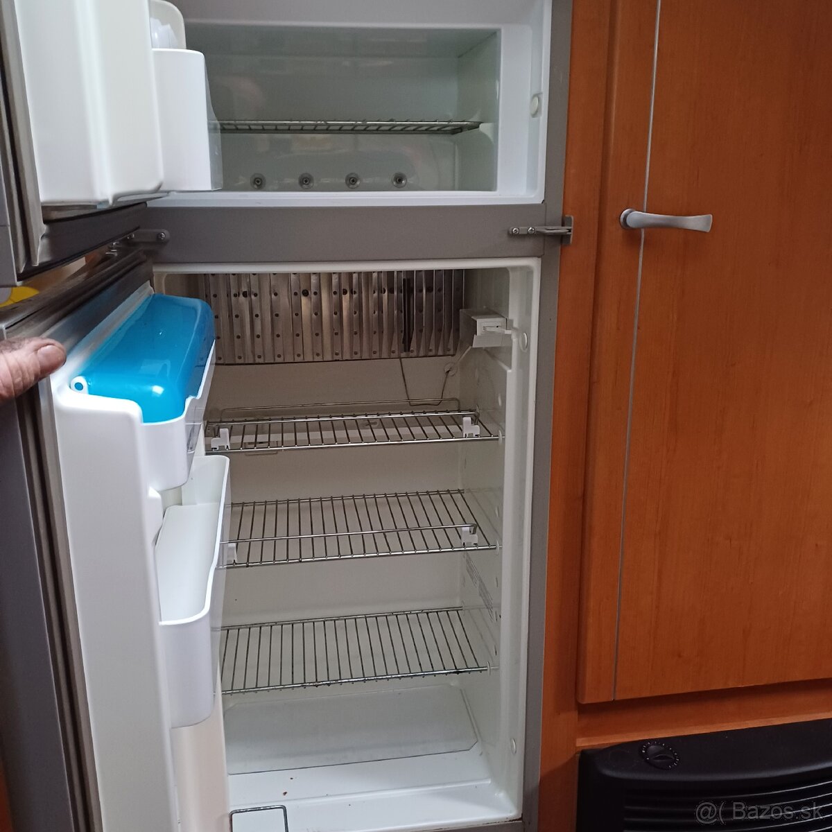 Obytny prives LMC - 12