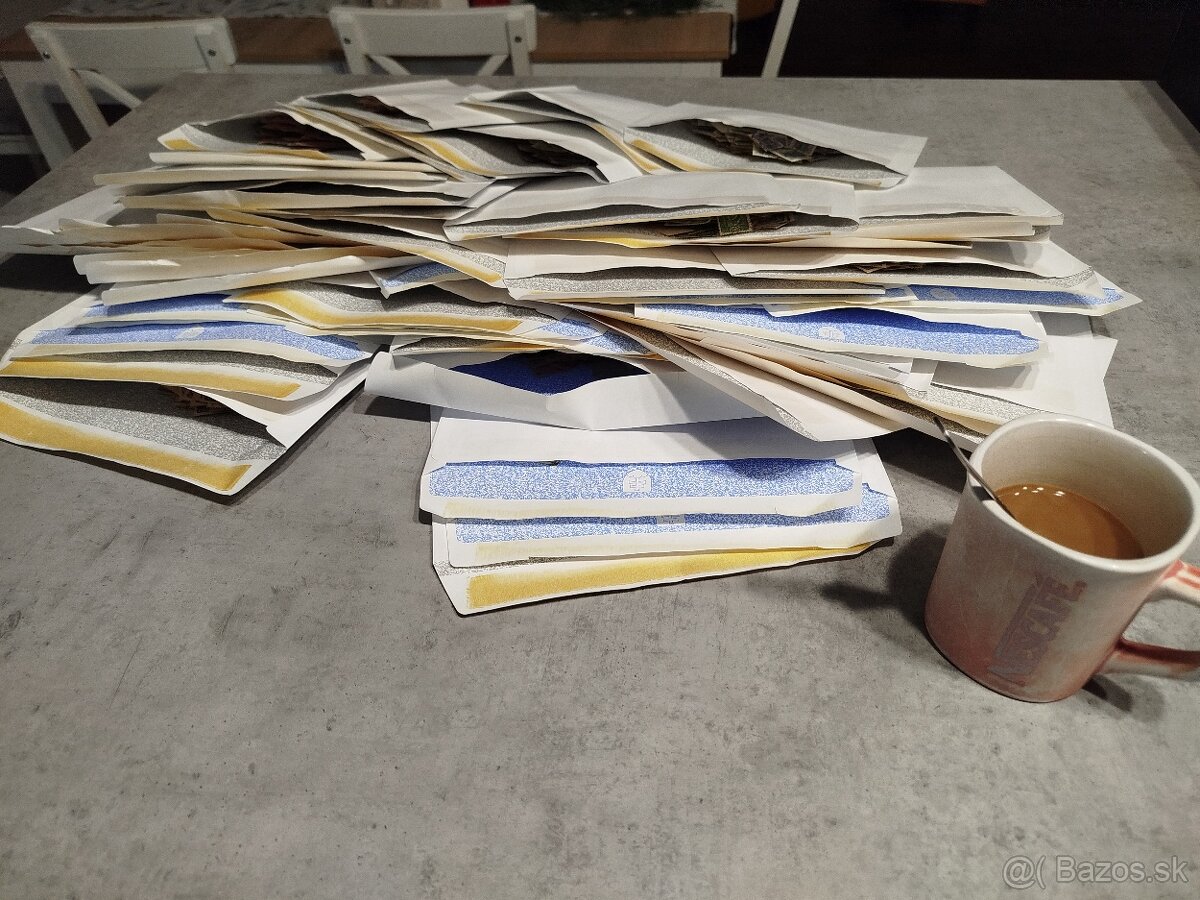 staré Rakúsko (r.1890-1935) - plná krabica známok - 12