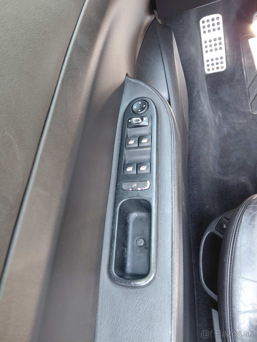 Peugeot 307 CC 2.0 16V - 12