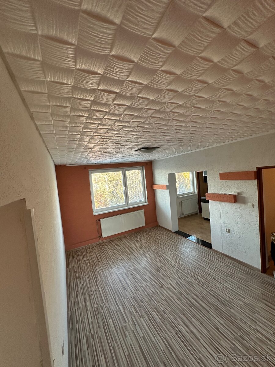 Predam 4 izbovy byt - 12