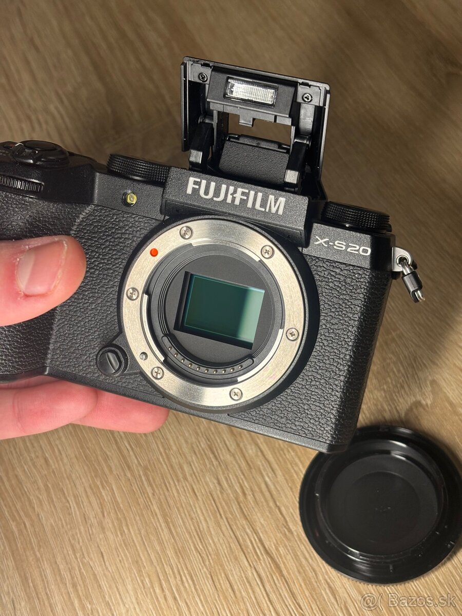 Fujifilm X-S20 - 12